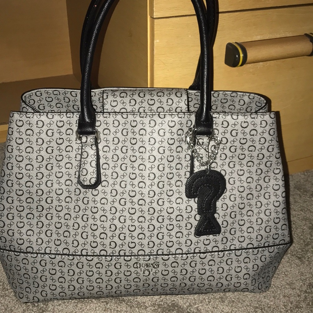 Guess purse